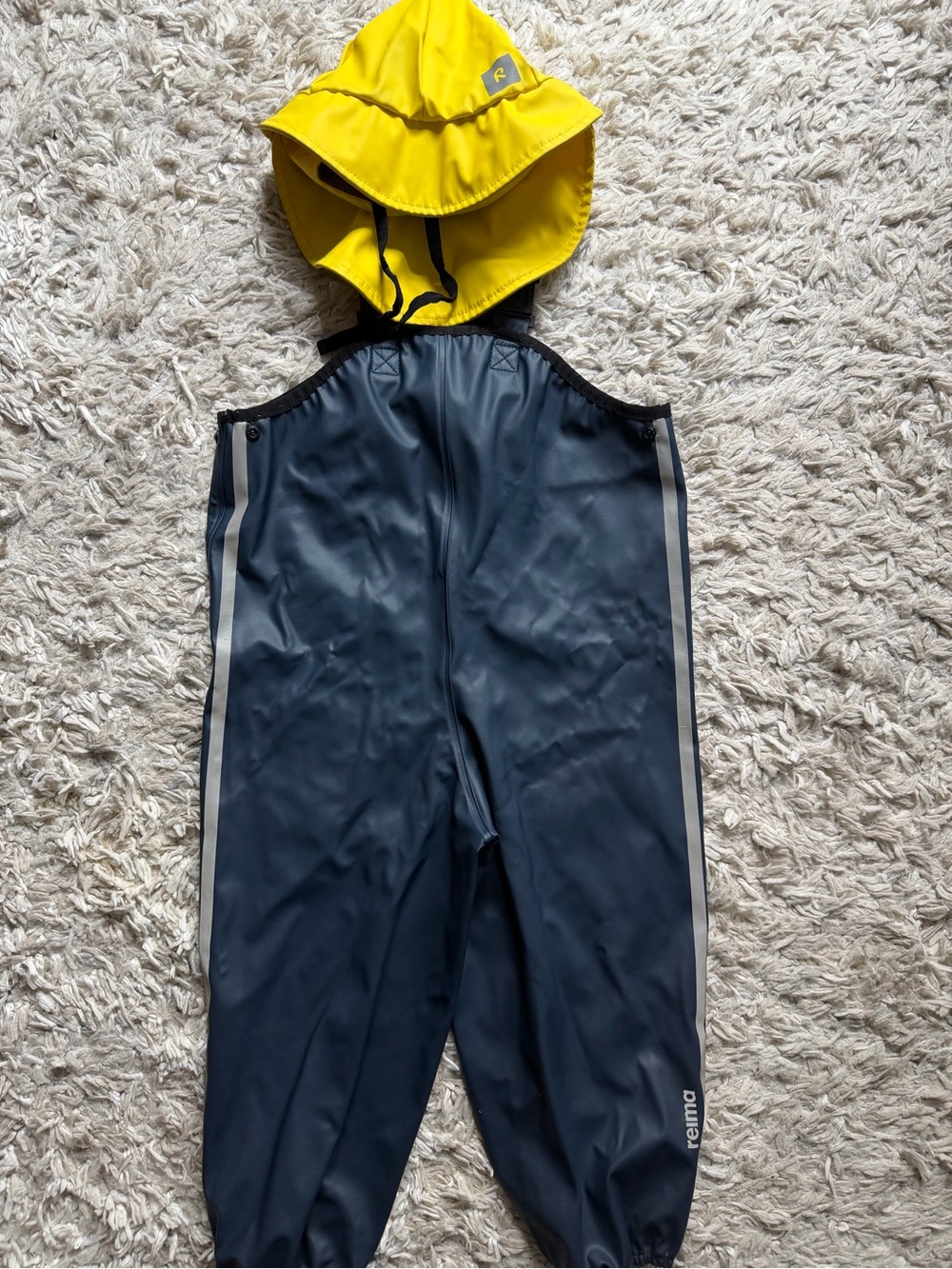 Reima Lammikko kids’ rubber rain set / rubber rain pants and Hat 3T